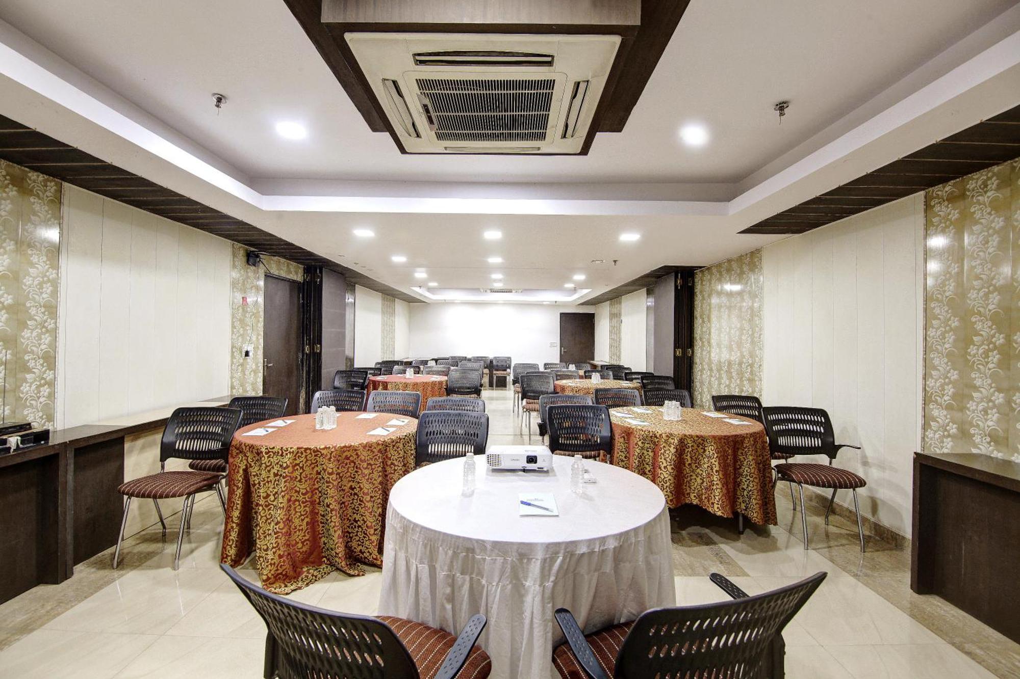 Hotel Good Times Near Ganga Ram Hospital And Karol Bagh Metro Delhi (National Capital Territory of India)