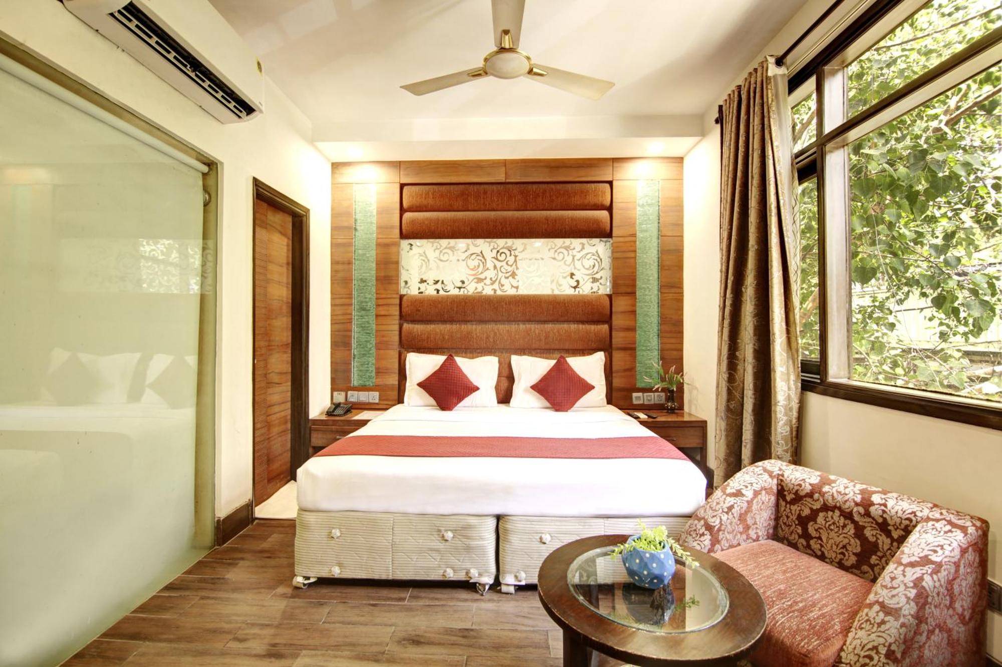 Hotel Good Times Near Ganga Ram Hospital And Karol Bagh Metro