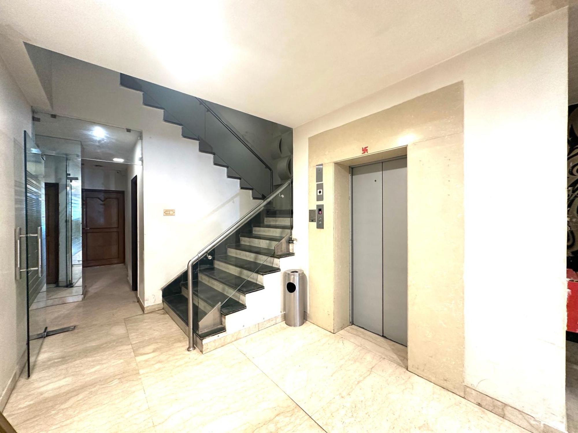 Hotel Good Times Near Ganga Ram Hospital And Karol Bagh Metro 3*